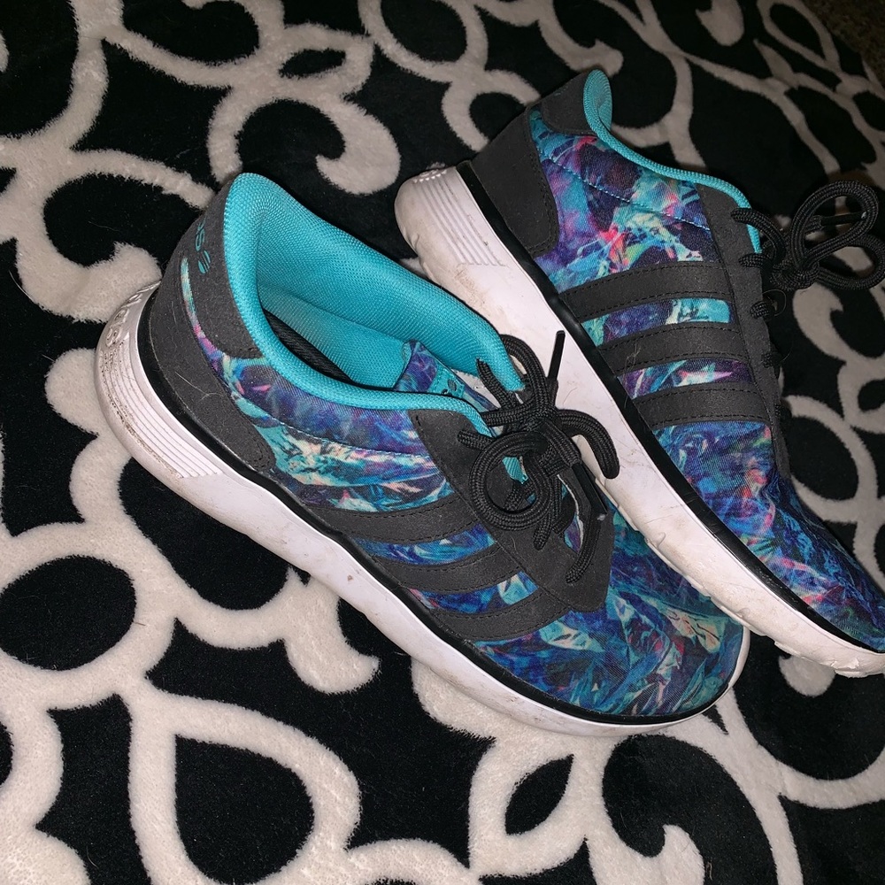 Adidas Sneakers